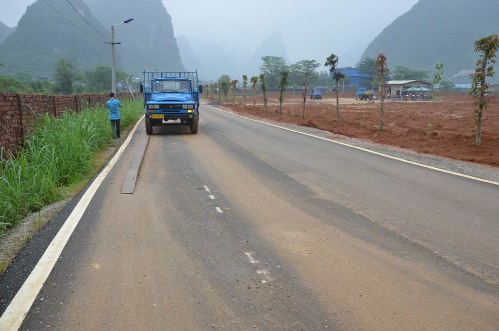 ��܇��߅��